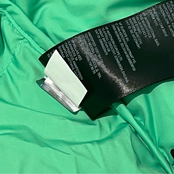 🪀🥎NWT The North Face 1996 Nuptse Jacket Neon Green • Size M - Picture 8 of 9